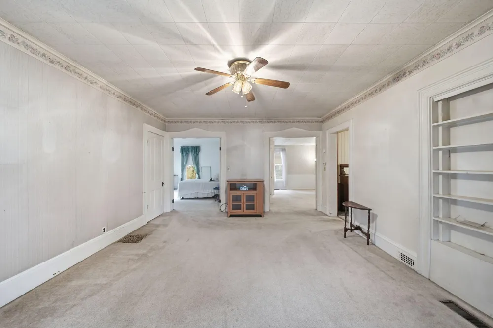 520 W Main Street Manchester, MI 48158