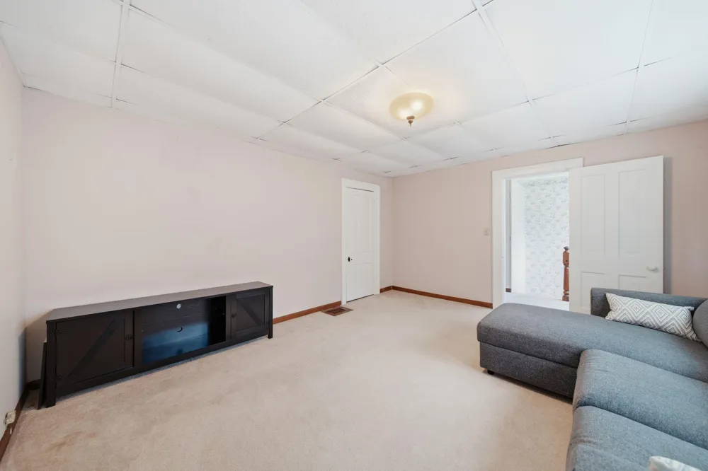 520 W Main Street Manchester, MI 48158