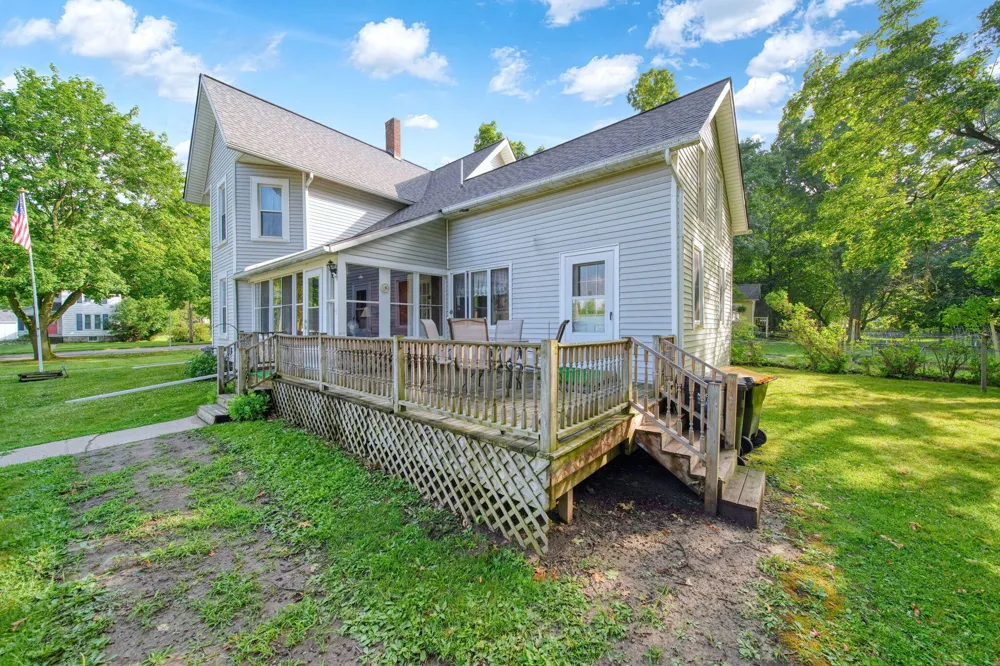 520 W Main Street Manchester, MI 48158