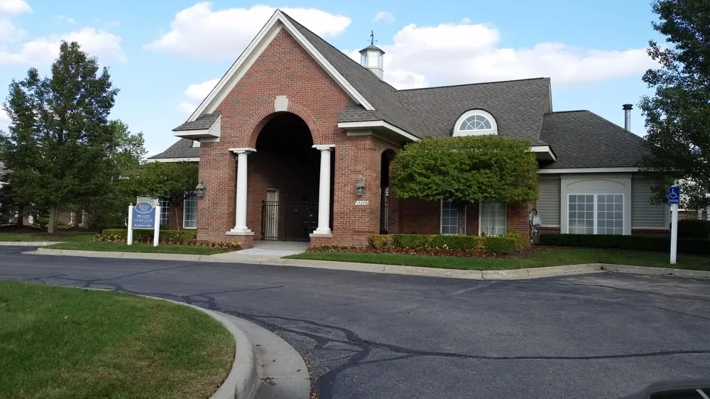 15459 Cornell Drive Clinton, MI 48038