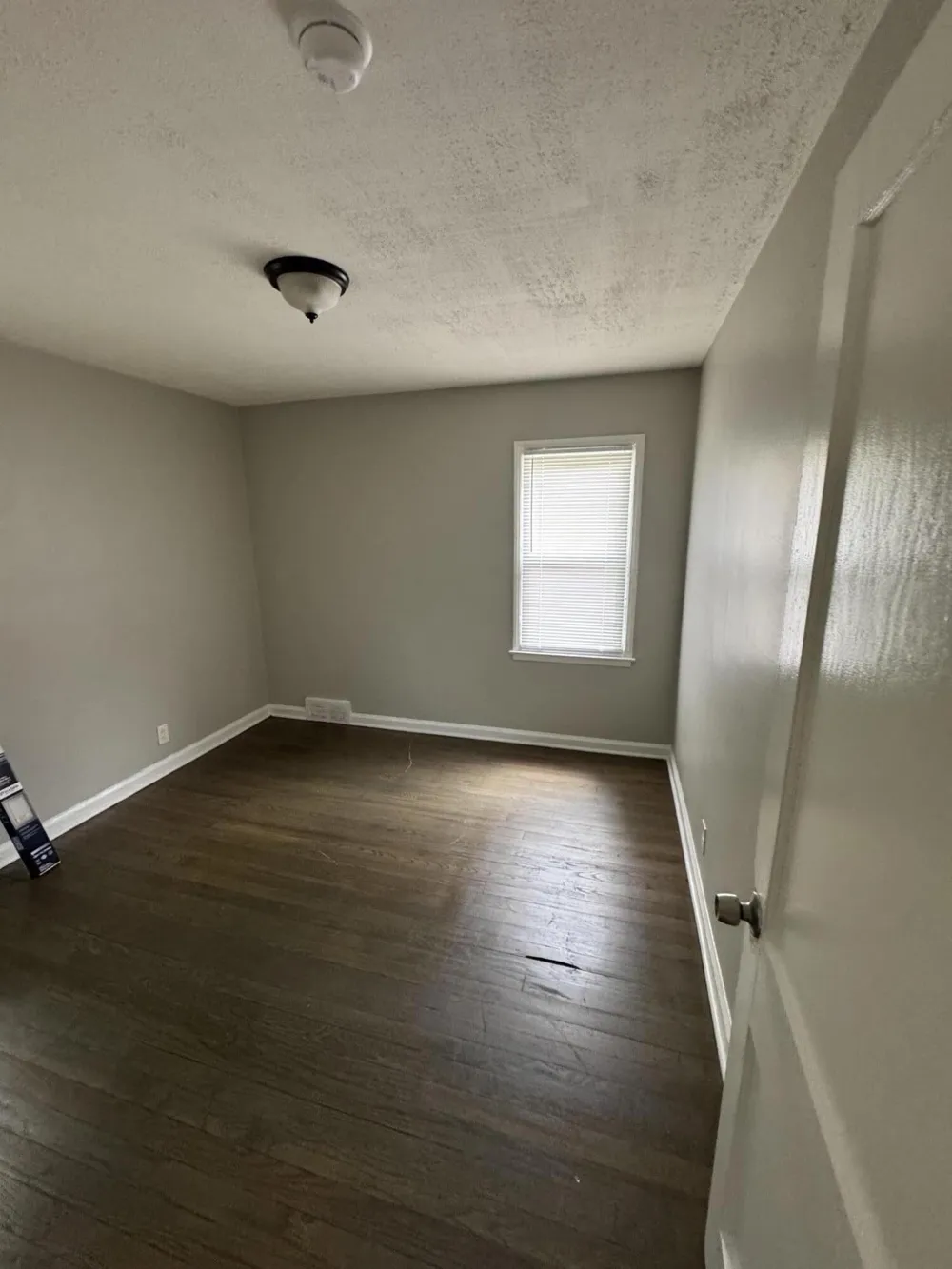 8272 Roselawn Street Detroit, MI 48204