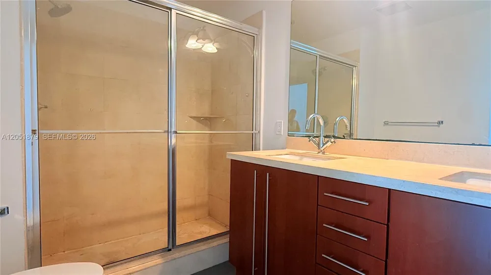 1111 SW 1st Ave #2223-N Miami, FL 33130