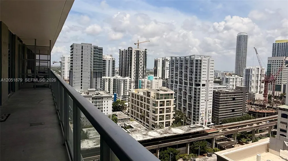 1111 SW 1st Ave #2223-N Miami, FL 33130