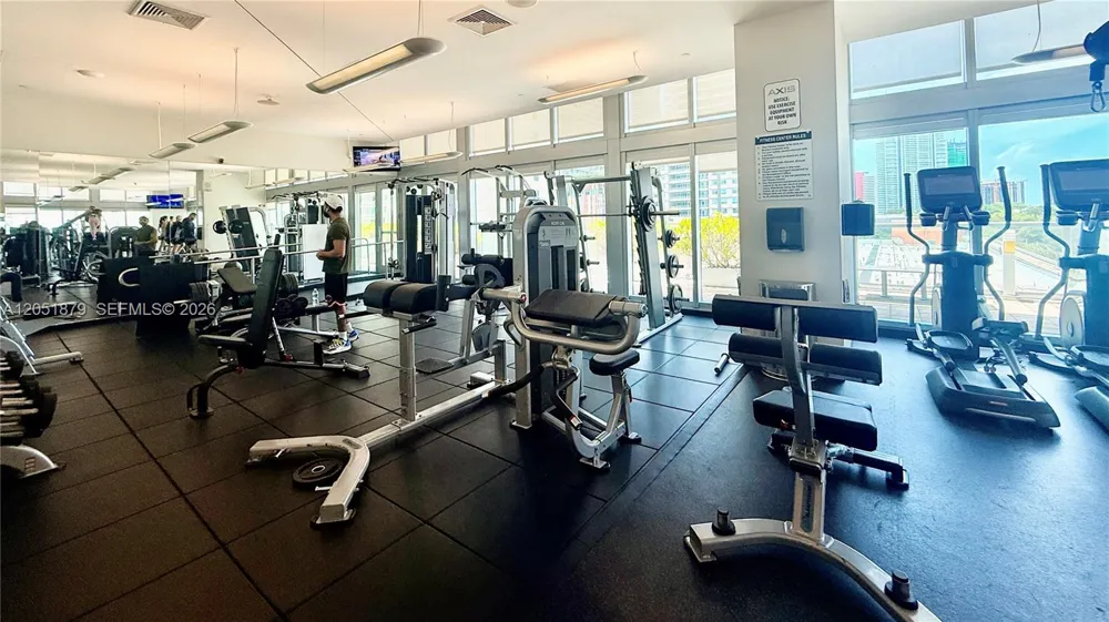1111 SW 1st Ave #2223-N Miami, FL 33130