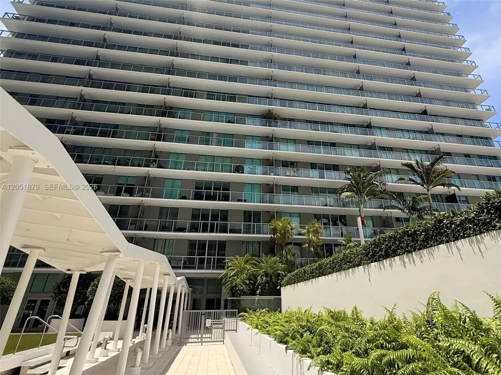 1111 SW 1st Ave #2223-N Miami, FL 33130