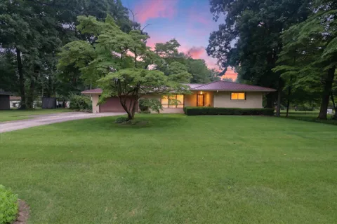 26384 Sweetbriar Street