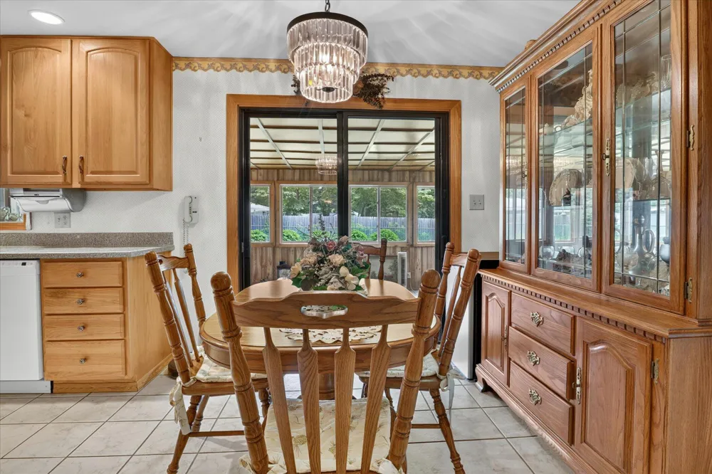 26384 Sweetbriar Street Edwardsburg, MI 49112