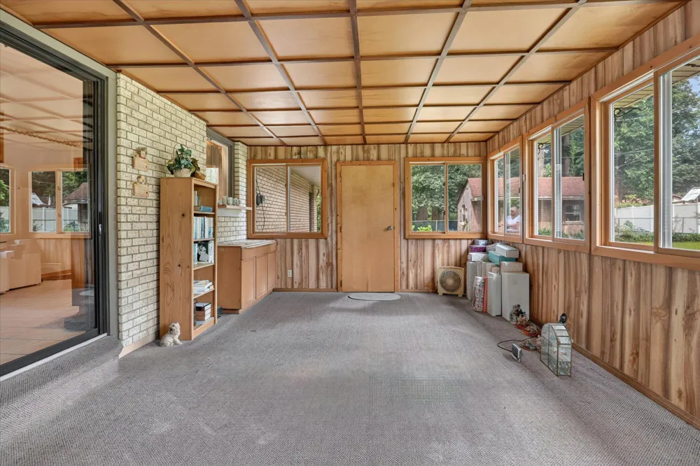 26384 Sweetbriar Street Edwardsburg, MI 49112