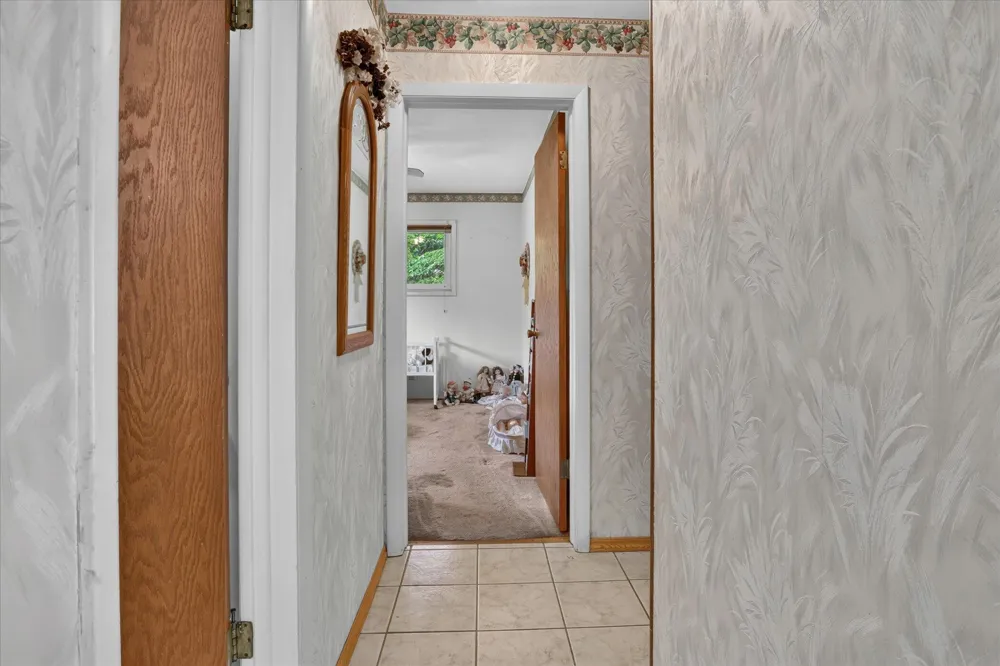 26384 Sweetbriar Street Edwardsburg, MI 49112