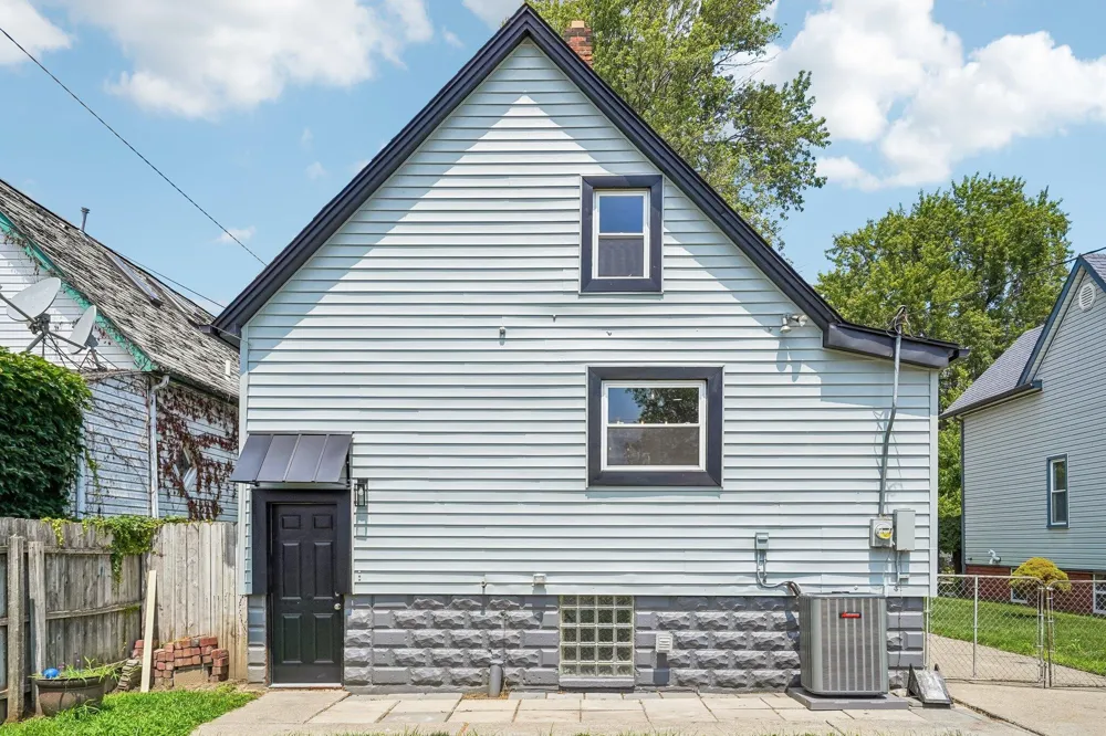 1137 Elm Street Wyandotte, MI 48192