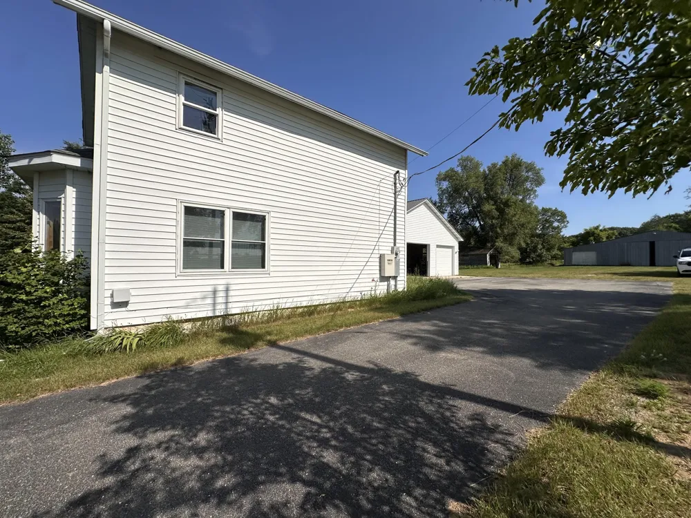 5372 W 8th Fremont, MI 49412