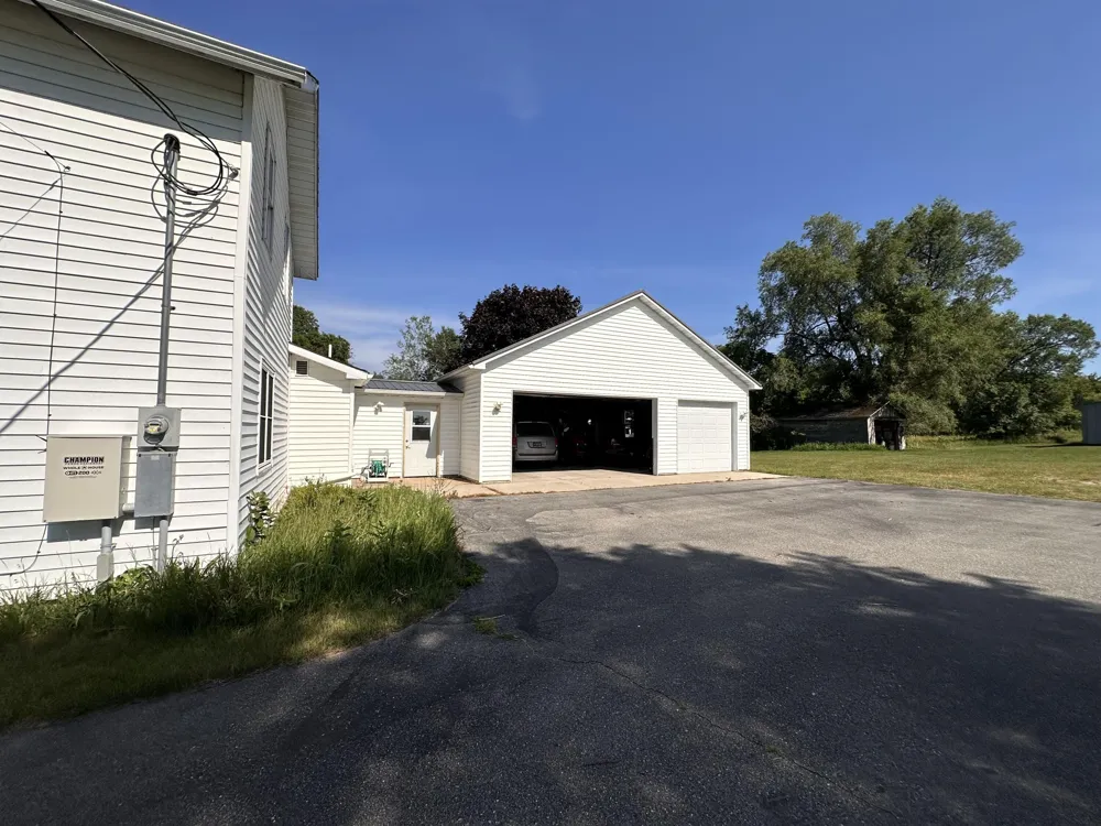 5372 W 8th Fremont, MI 49412
