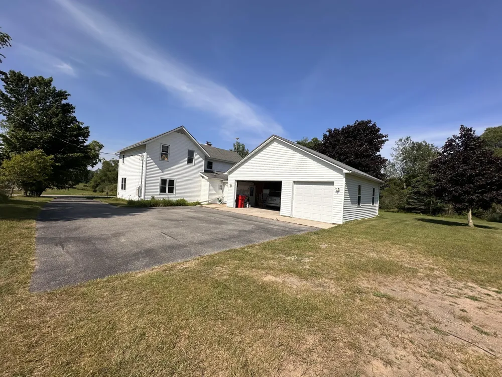 5372 W 8th Fremont, MI 49412