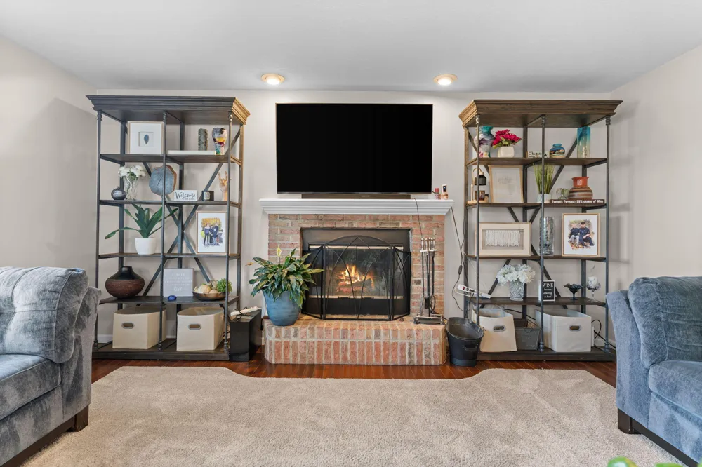 9128 Meadow View Lane Saline, MI 48176