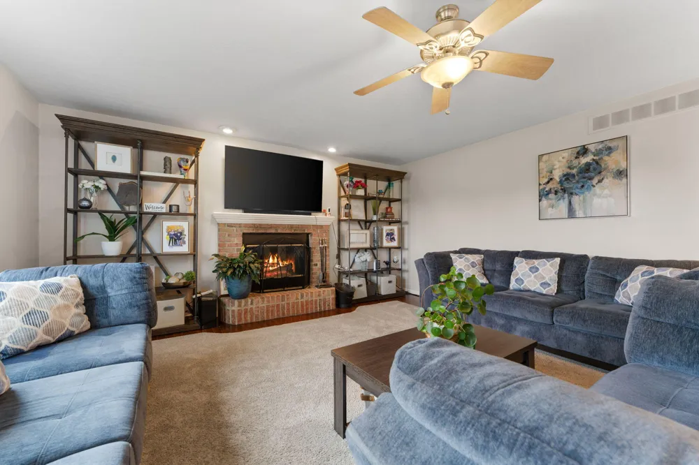 9128 Meadow View Lane Saline, MI 48176