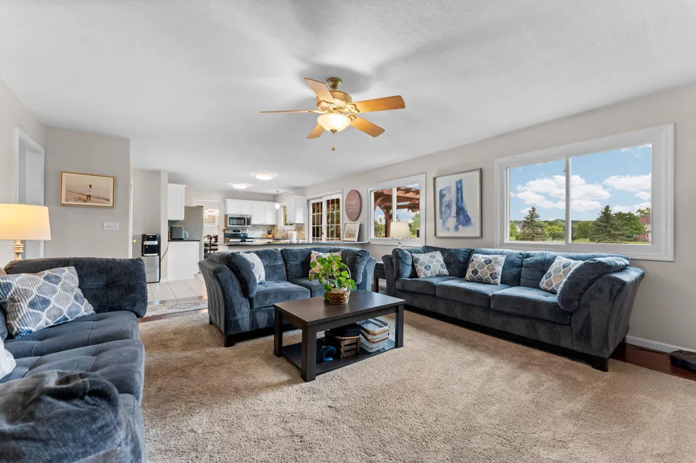 9128 Meadow View Lane Saline, MI 48176