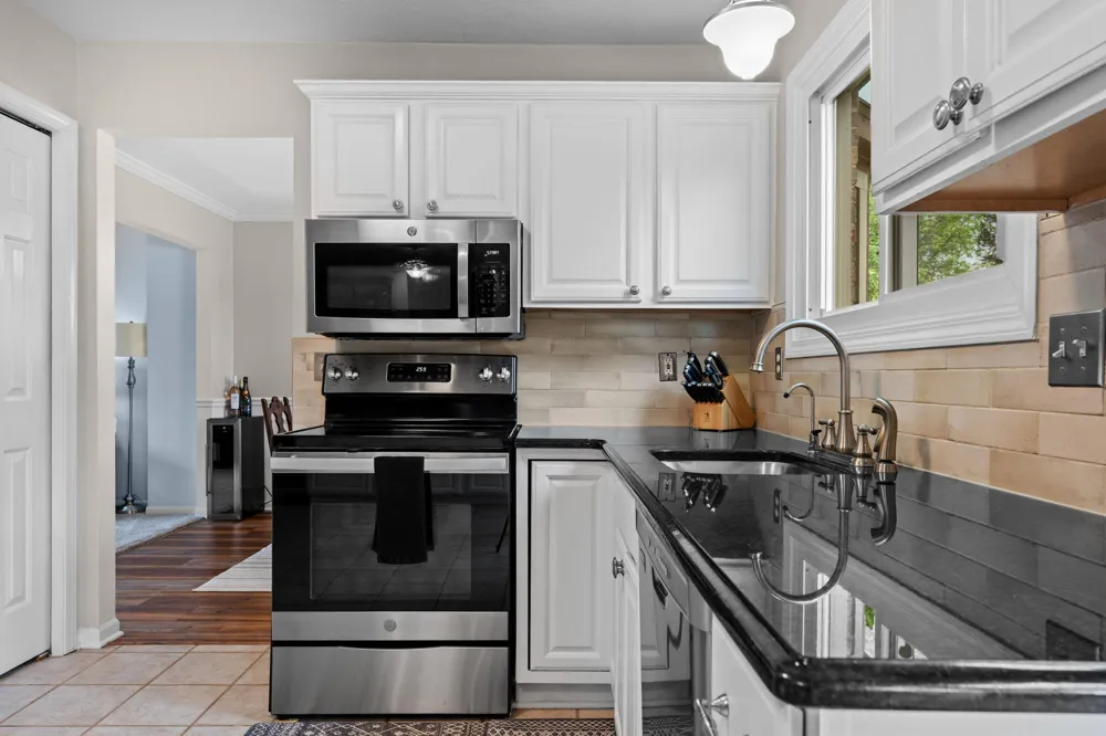 9128 Meadow View Lane Saline, MI 48176