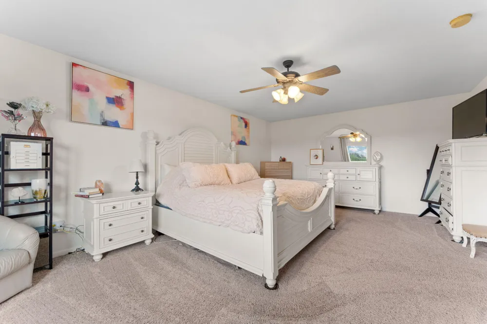 9128 Meadow View Lane Saline, MI 48176