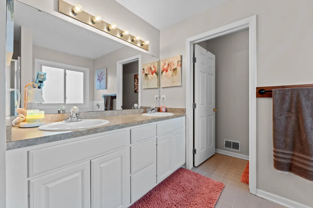 9128 Meadow View Lane Saline, MI 48176