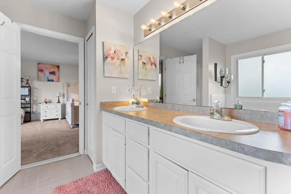 9128 Meadow View Lane Saline, MI 48176