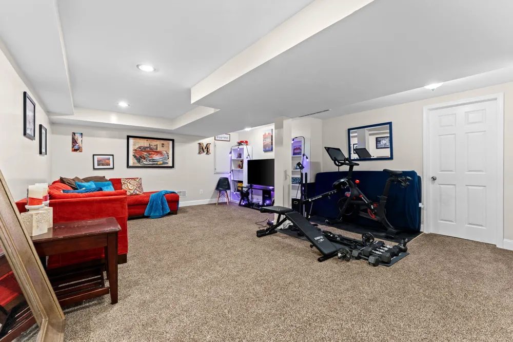 9128 Meadow View Lane Saline, MI 48176