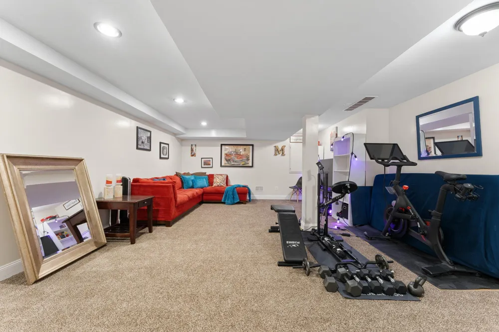 9128 Meadow View Lane Saline, MI 48176