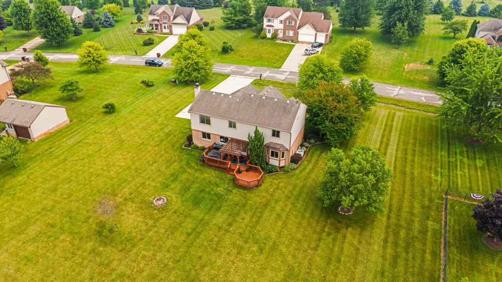 9128 Meadow View Lane Saline, MI 48176
