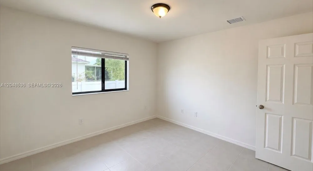 2208 NW 42ND PL Cape Coral, FL 33993