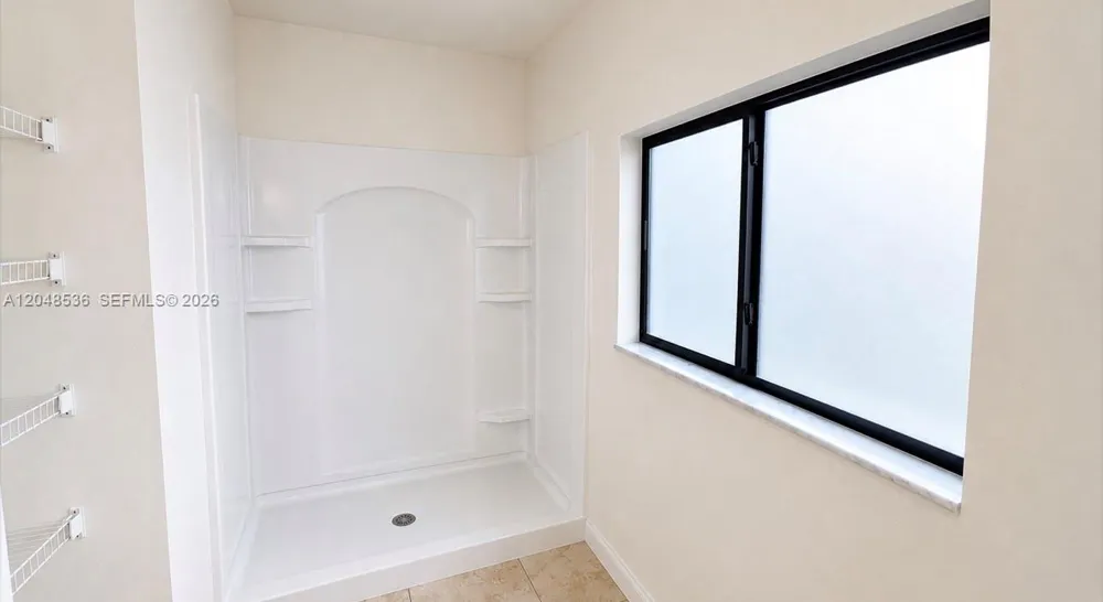 2208 NW 42ND PL Cape Coral, FL 33993