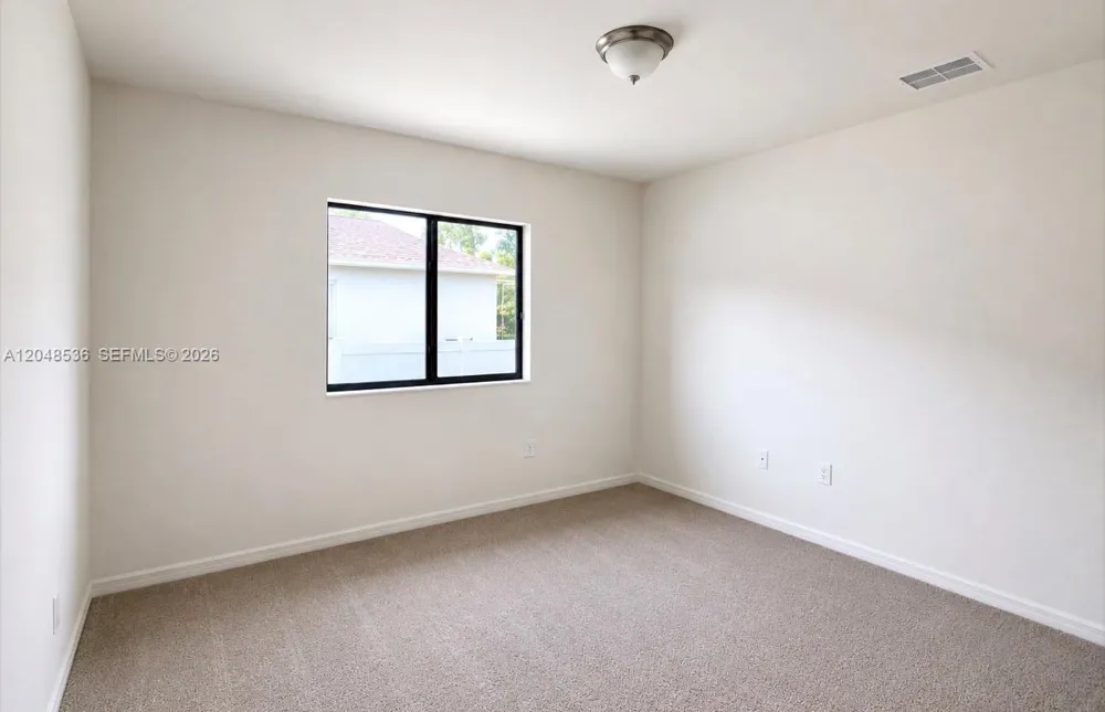 2208 NW 42ND PL Cape Coral, FL 33993