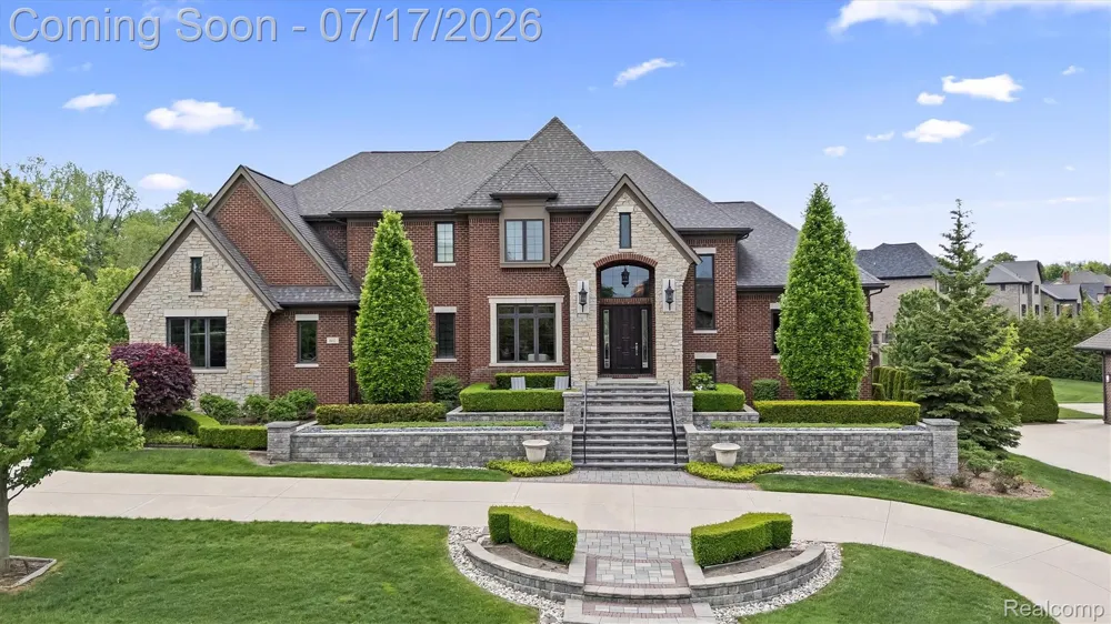 602 Wellington Circle Rochester Hills City, MI 48309