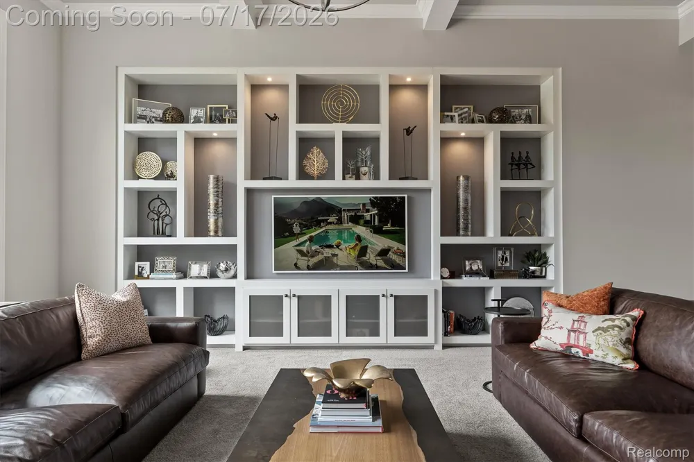 602 Wellington Circle Rochester Hills City, MI 48309