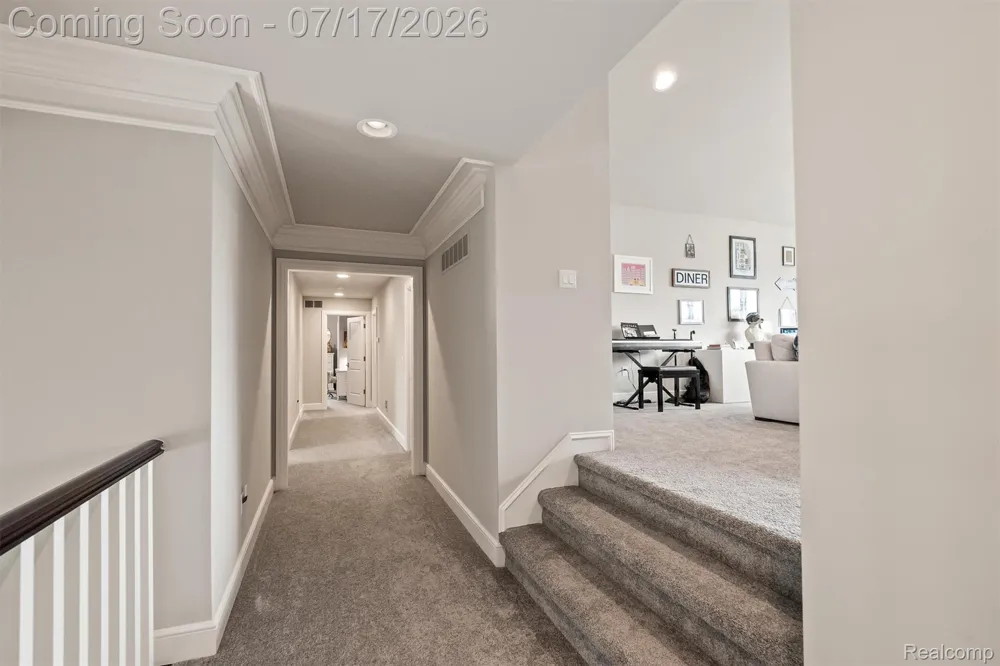 602 Wellington Circle Rochester Hills City, MI 48309