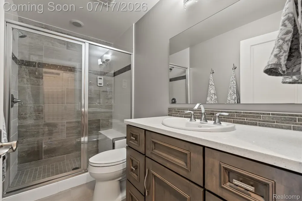 602 Wellington Circle Rochester Hills City, MI 48309