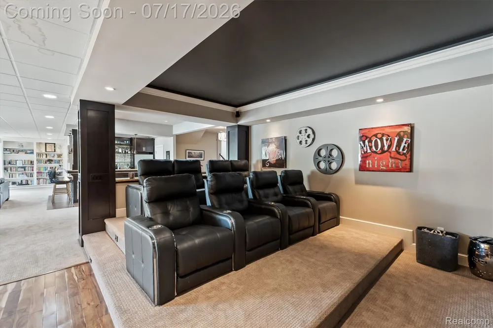 602 Wellington Circle Rochester Hills City, MI 48309