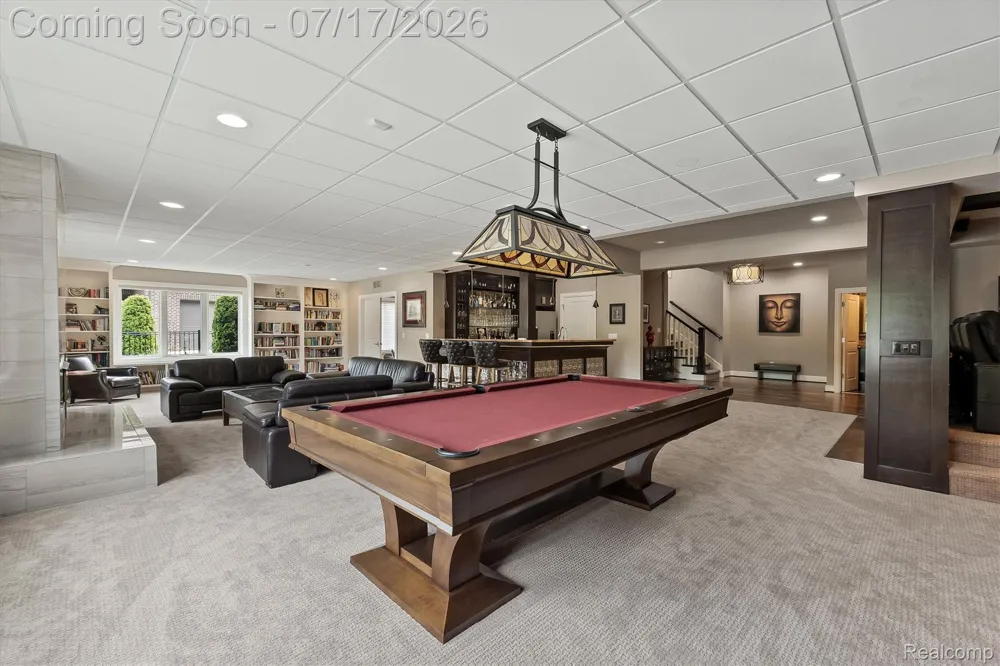 602 Wellington Circle Rochester Hills City, MI 48309