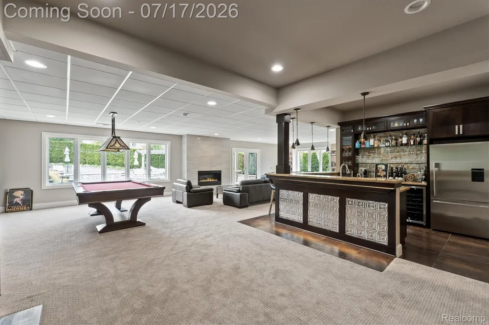 602 Wellington Circle Rochester Hills City, MI 48309