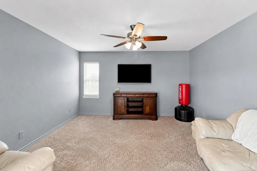 559 County Road 002 Hallettsville, TX 77964