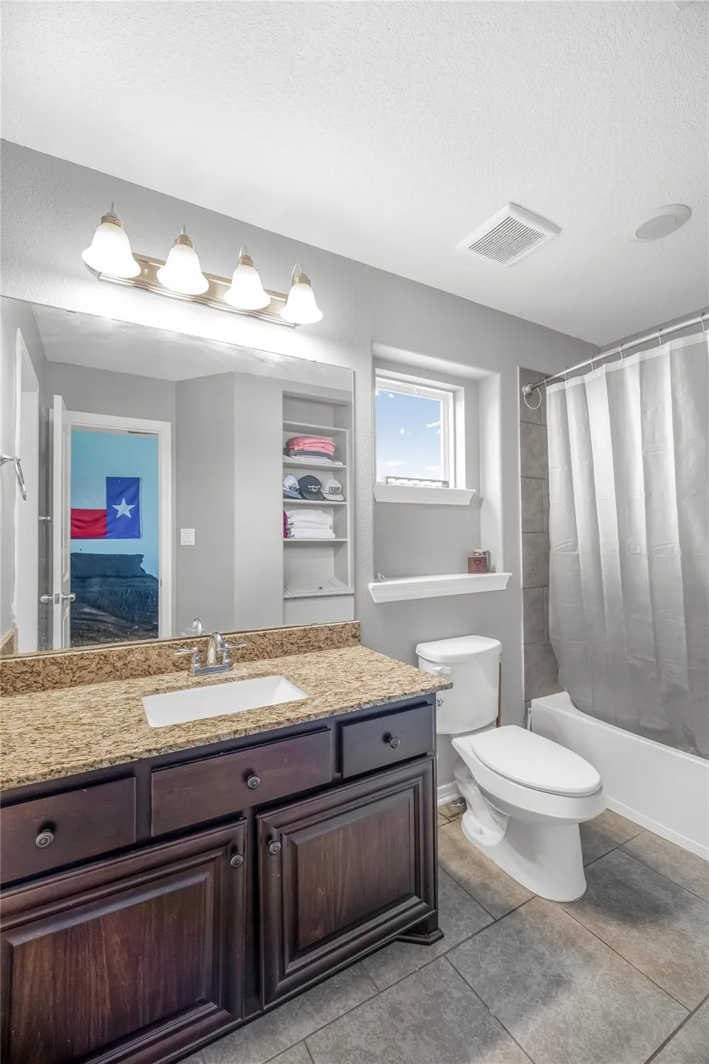 559 County Road 002 Hallettsville, TX 77964