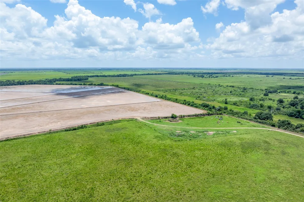 Cr 285 Lissie, TX 77454
