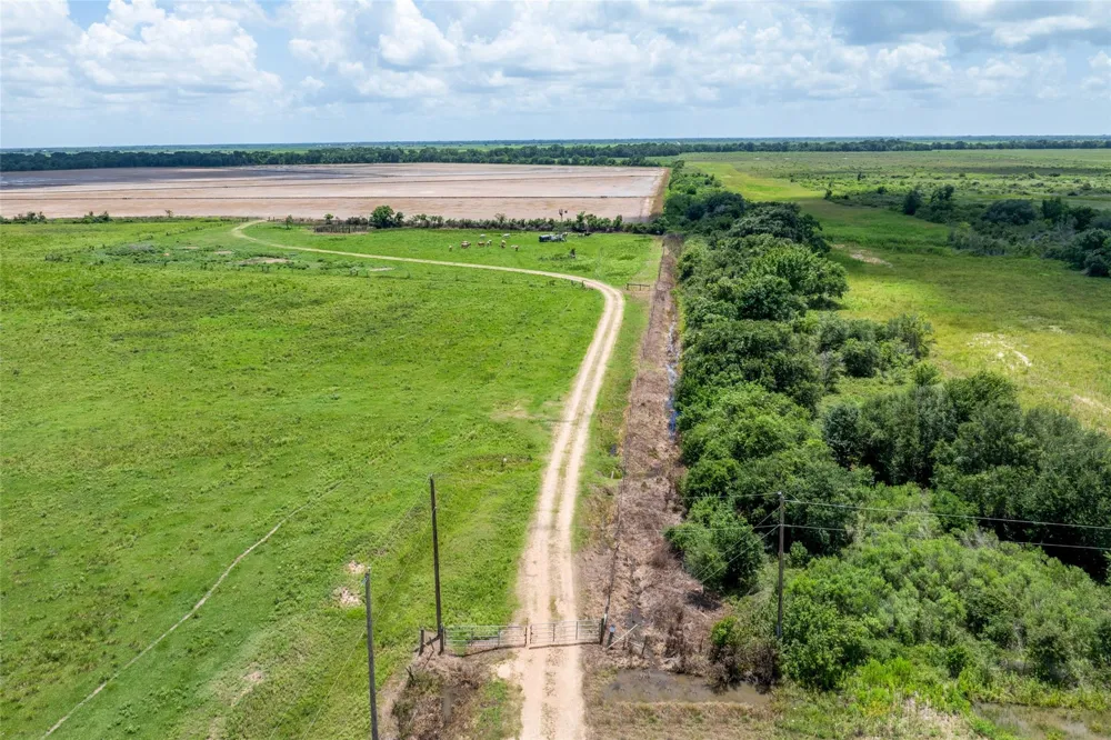 Cr 285 Lissie, TX 77454