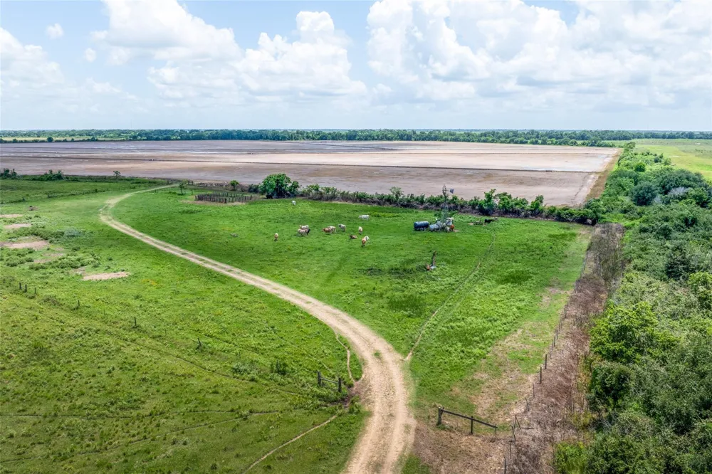 Cr 285 Lissie, TX 77454