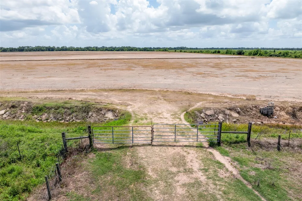 Cr 285 Lissie, TX 77454