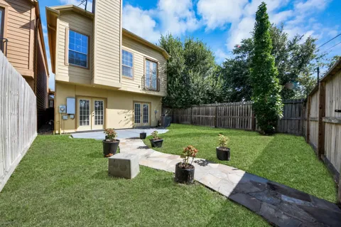 10815 Almeda Park Drive