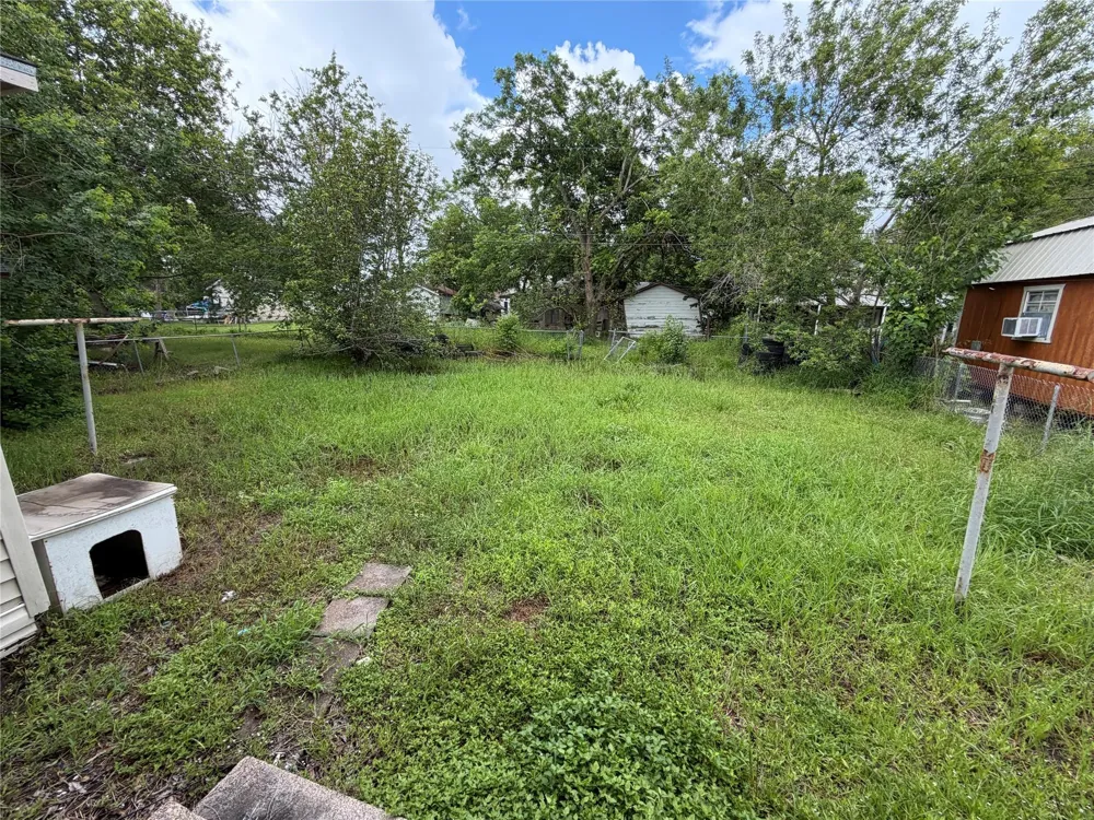 221 Charlotte Drive Port Lavaca, TX 77979