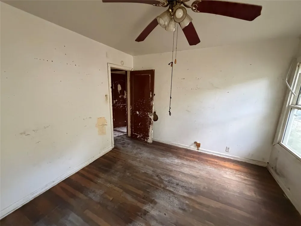 221 Charlotte Drive Port Lavaca, TX 77979