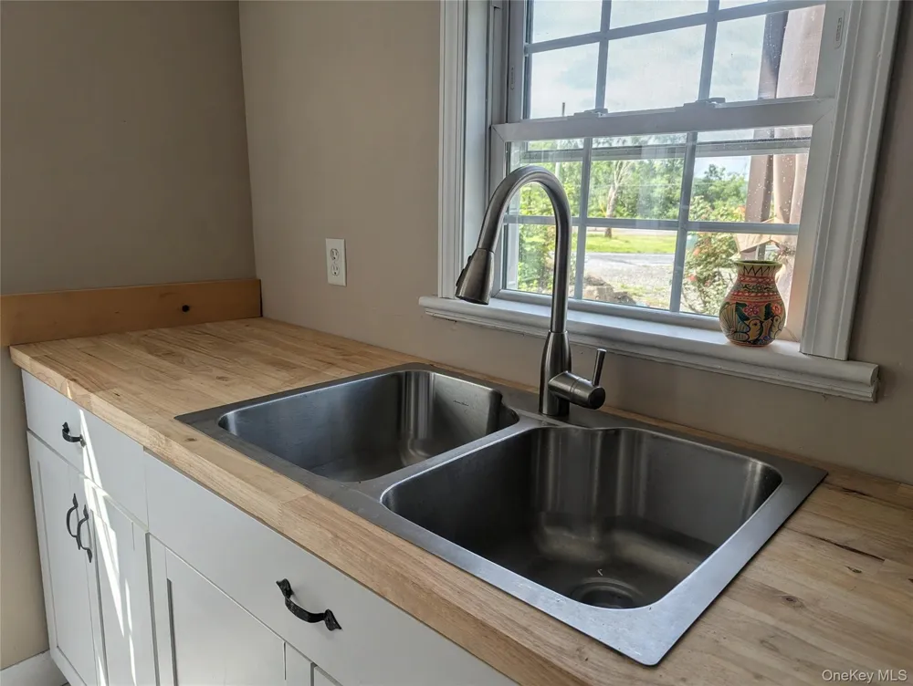 122 Castle High Road Middletown, NY 10940