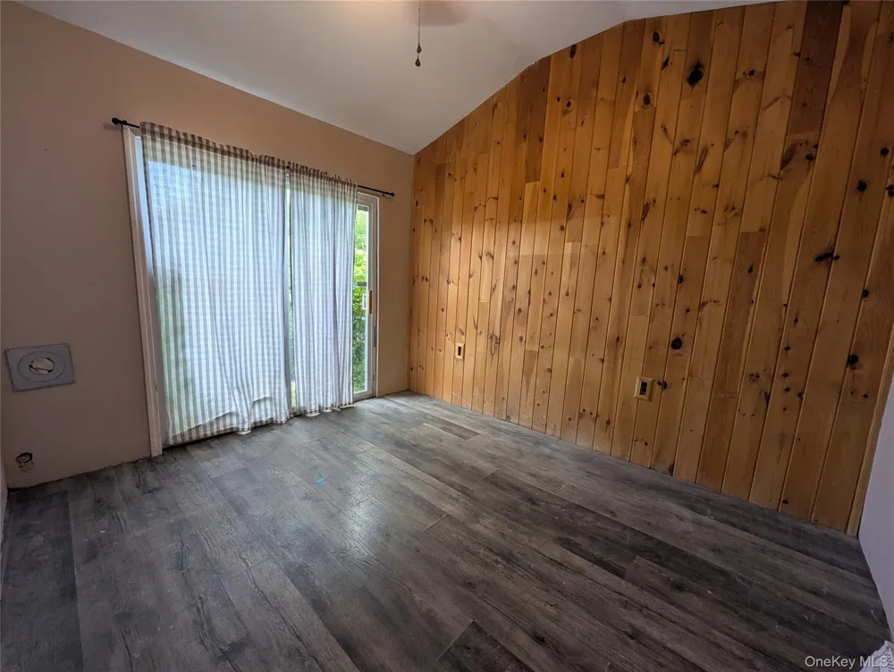 122 Castle High Road Middletown, NY 10940