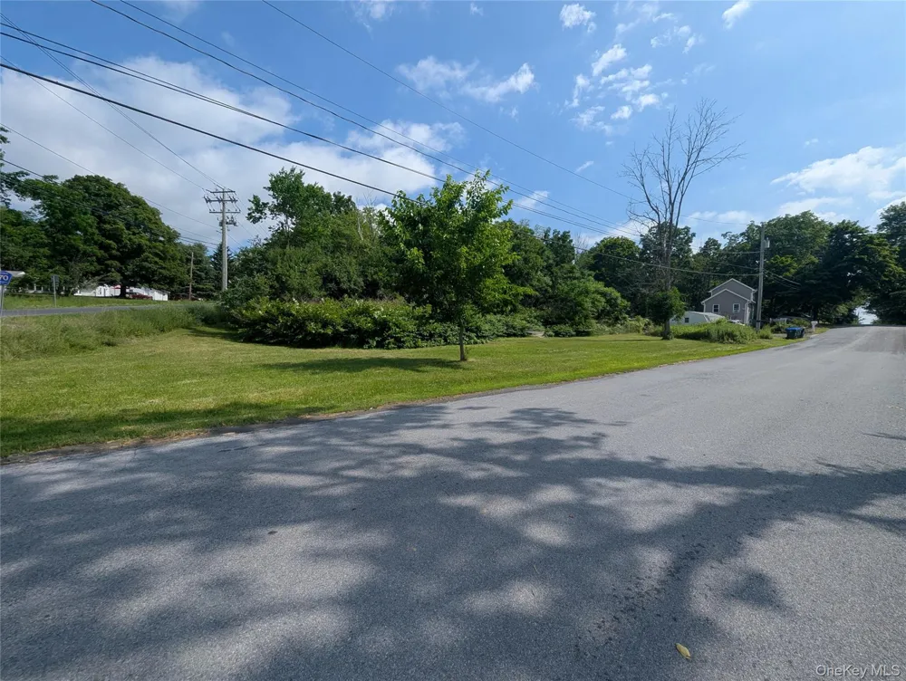 122 Castle High Road Middletown, NY 10940