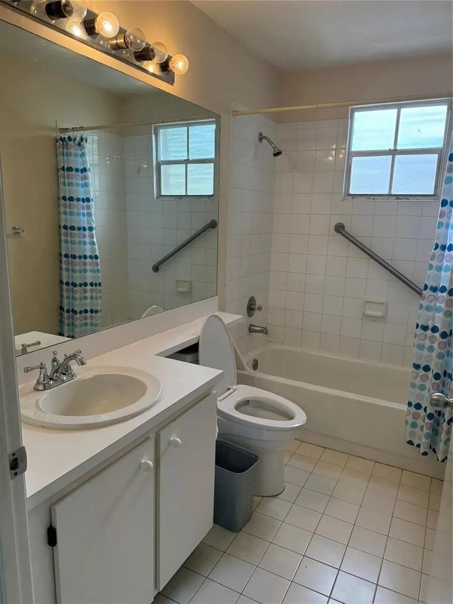 4235 SW 72nd Way Davie, FL 33314